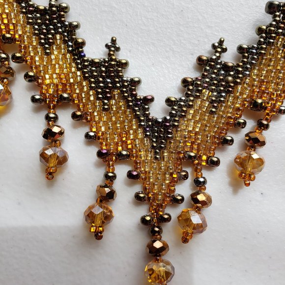 Hand Crafted Zig-Zag Beaded Necklace/Choker - Picture 5 of 5